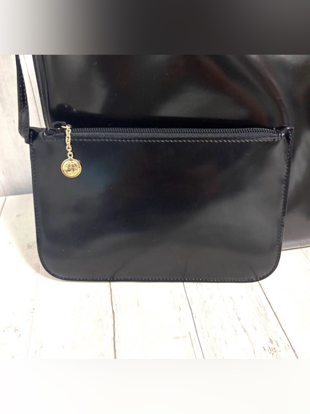 Gucci Black Patent Leather Tote with Detachable Black Pouch - Picture 6 of 13